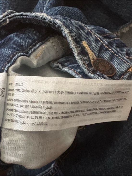 Hollister Denim Mini Skirt Distressed Raw Hem Mid Rise Size 14 W32 - Picture 5 of 6